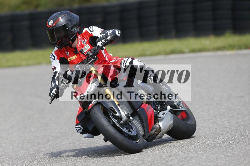 /25 10.06.2025 MaxRacing ADR/Gruppe rot/unklar